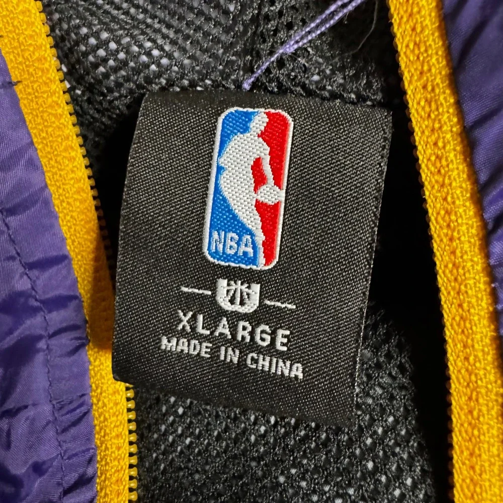 NBA Los Angeles Lakers Windbreaker Jacket Mens XL Purple Black Quarter Zip Hood - Picture 5 of 9